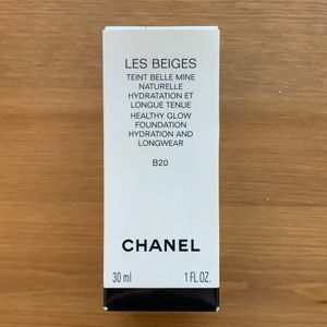 LES BEIGES
Healthy Glow Foundation in shade B20